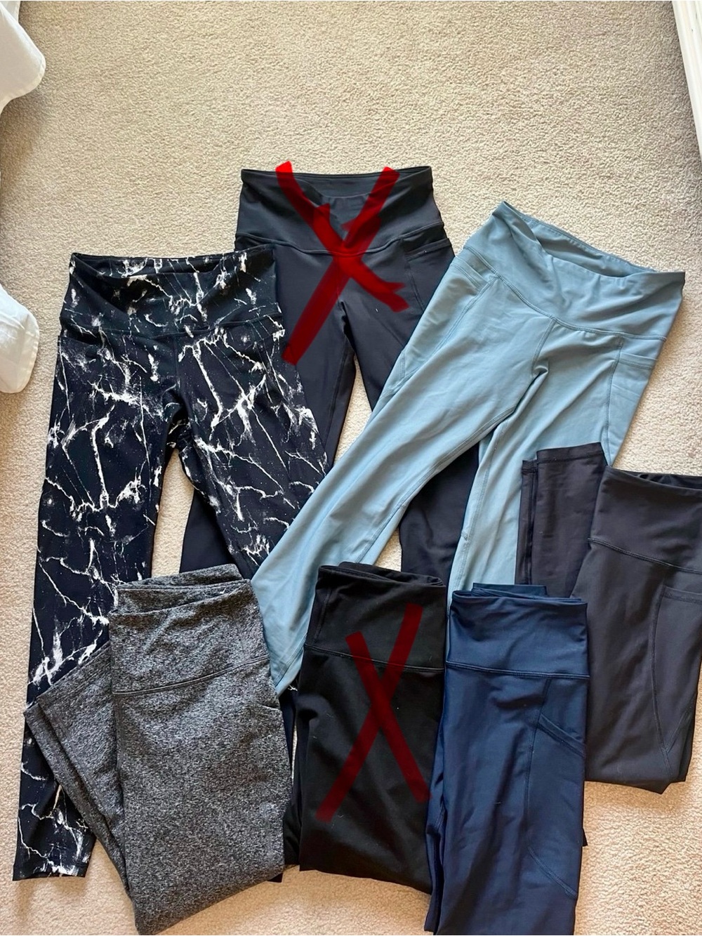 LOT Of 5 Women's  High-Waist Leggings
2 for 25 $ or one 15.00$